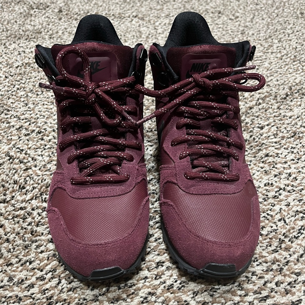 Nike woman’s shoes